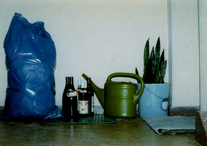 KKirsten Kötter: Leben & Wohnen, 1993, Fotoserie (Nr. 0 – 36), je 30 × 40 cm