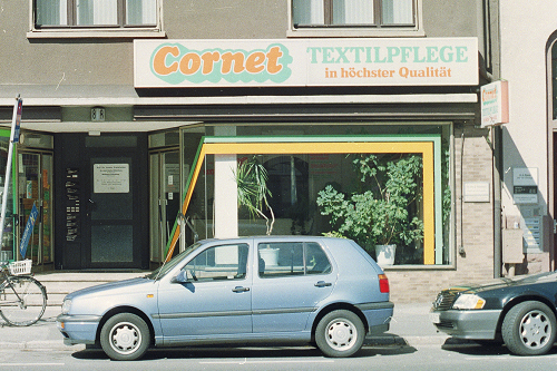 Frankfurt a. M., Am Dornbusch 8, 1997, Cornet Textilpflege, Foto: Kirsten Kötter