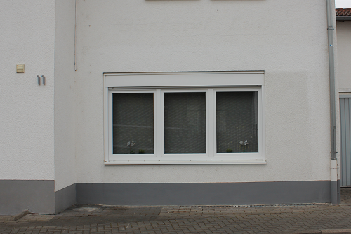 Gießen, Weigelstraße 11, 2021, Wohnhaus (mit Resten der Beschriftung: Bäckerei Willi Lutz), Foto: Kirsten Kötter
